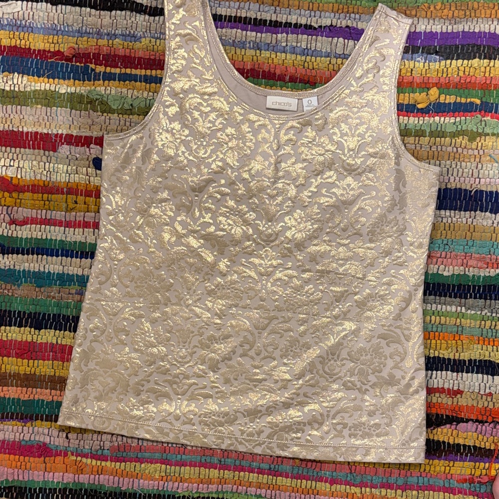 Beautiful Chico's Metallic Gold Patterned Tank size 0